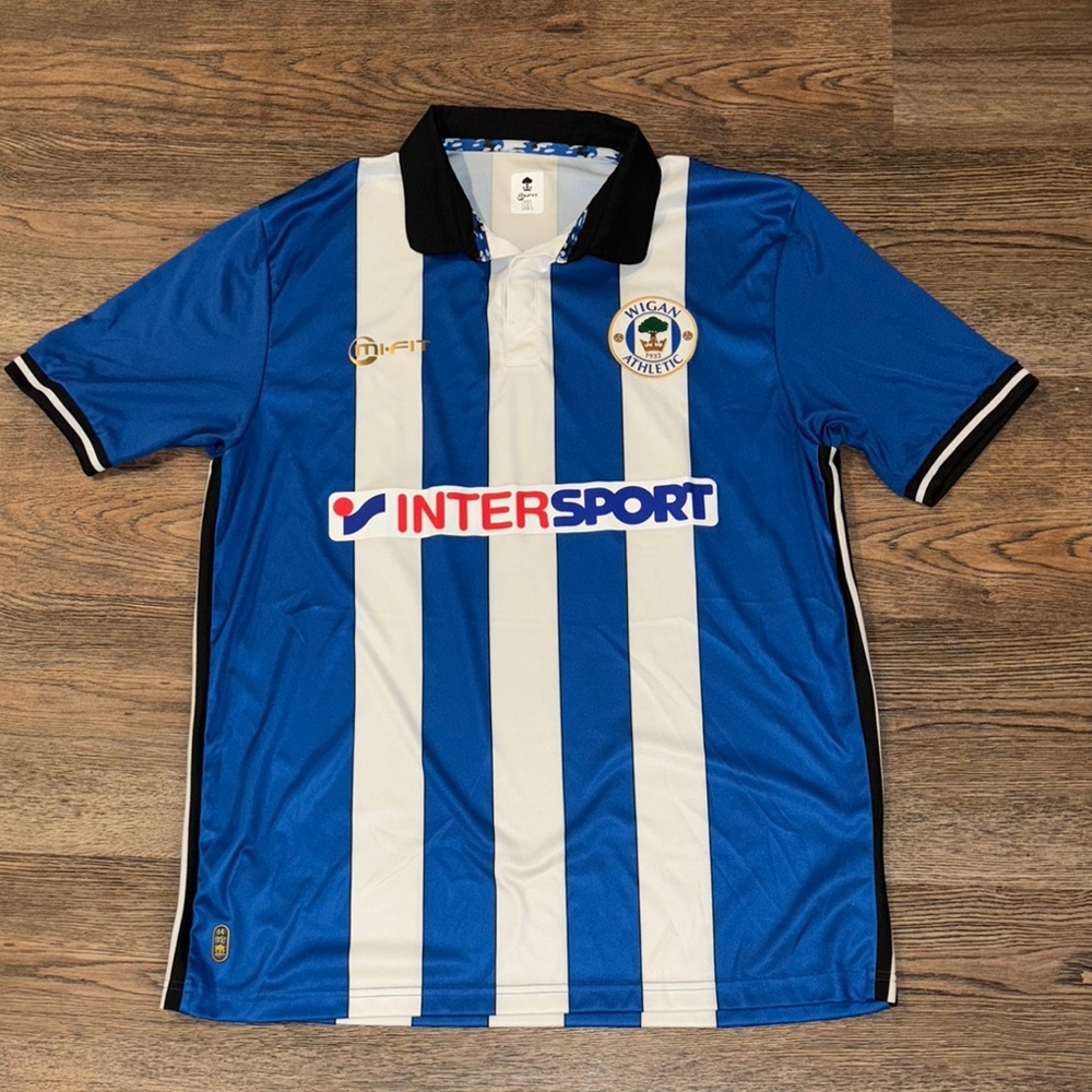 Wigan Athletic size XL  Soccer Jersey